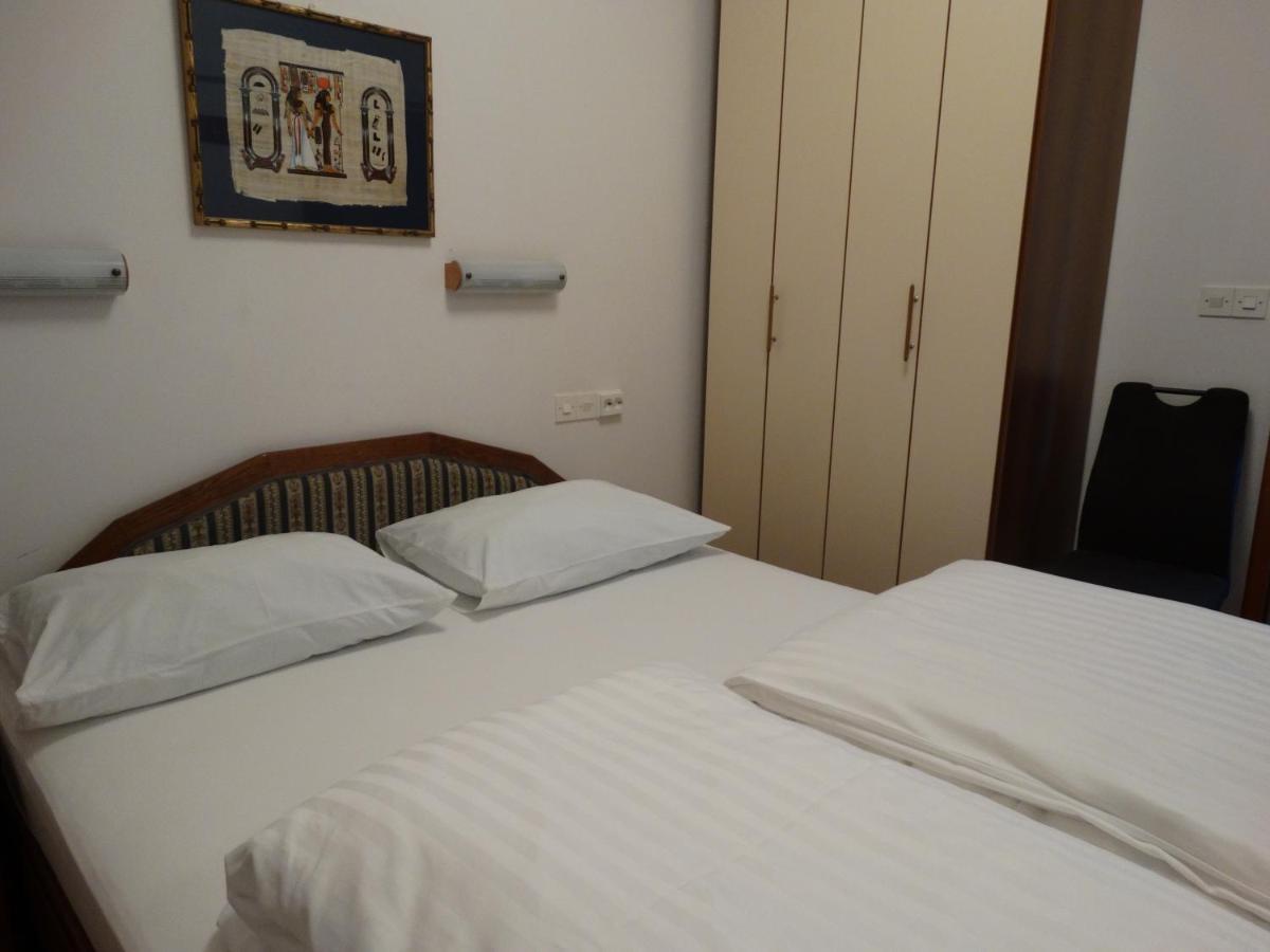Apartment Kalina Jelsa (Hvar)